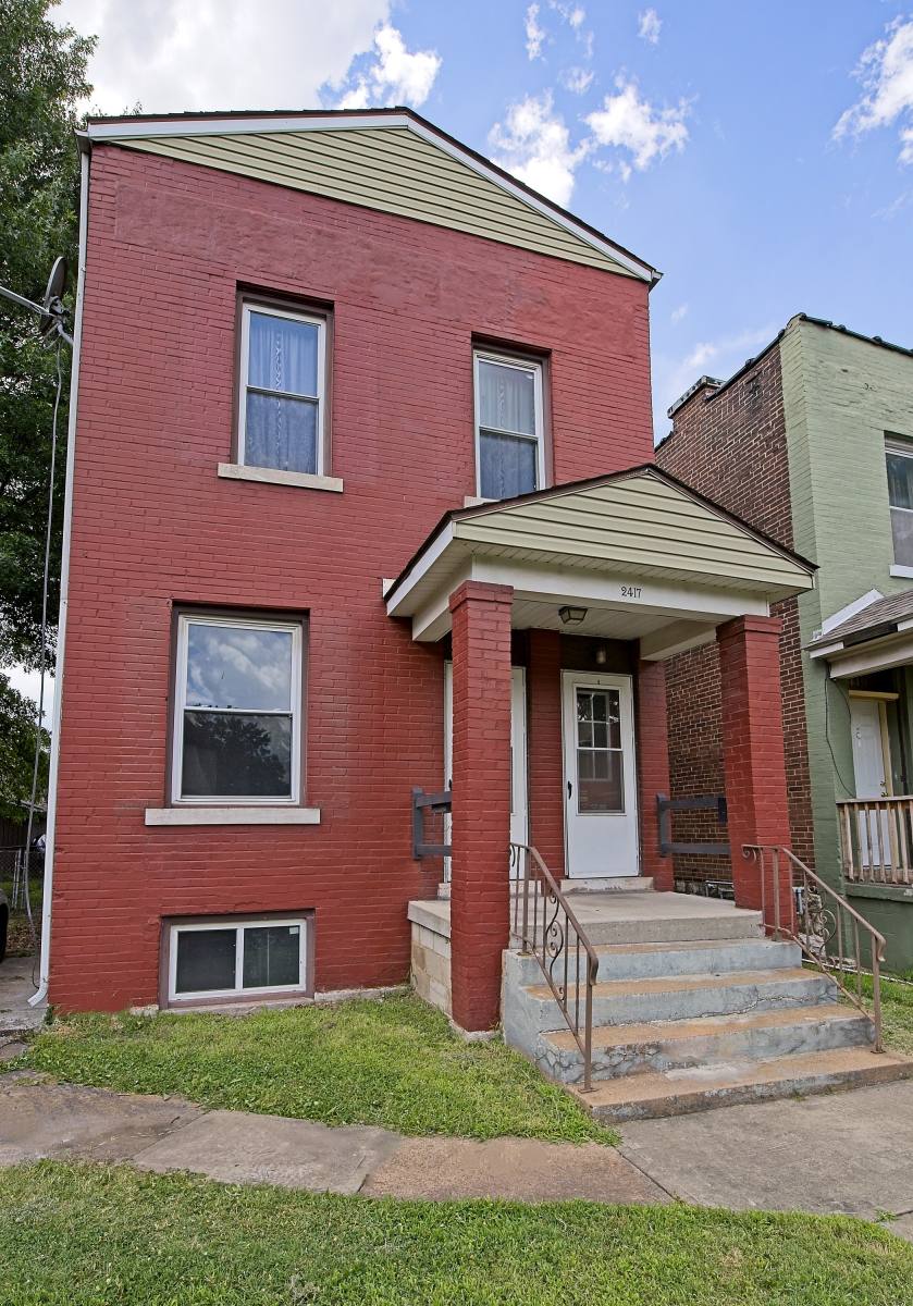 Apartment for rent at 2417 Edison Ave #A, Granite City, IL 62040