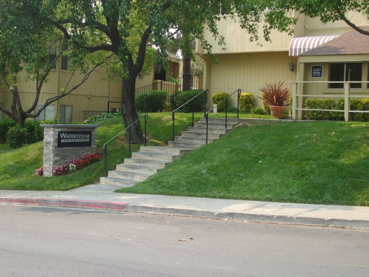 Apartment for rent at 1333 N Camino Alto, Vallejo, CA 94589