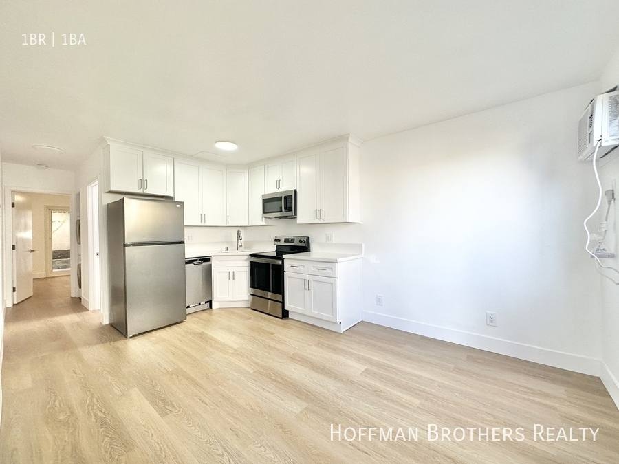 Apartment for rent at 3424 S Centinela Ave #9A, Los Angeles, CA 90066