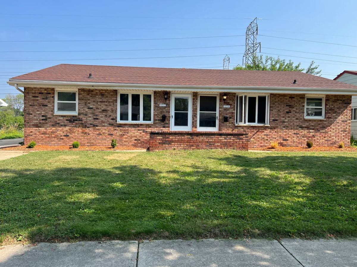 Apartment for rent at 1212 E Sylvan Ave, Appleton, WI 54915