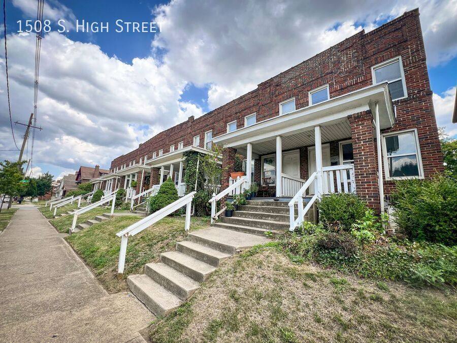 Townhouse for rent at 1508 S High St, Columbus, OH 43207