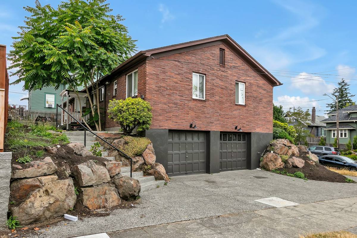 House for rent at 405 W McGraw St, Seattle, WA 98119
