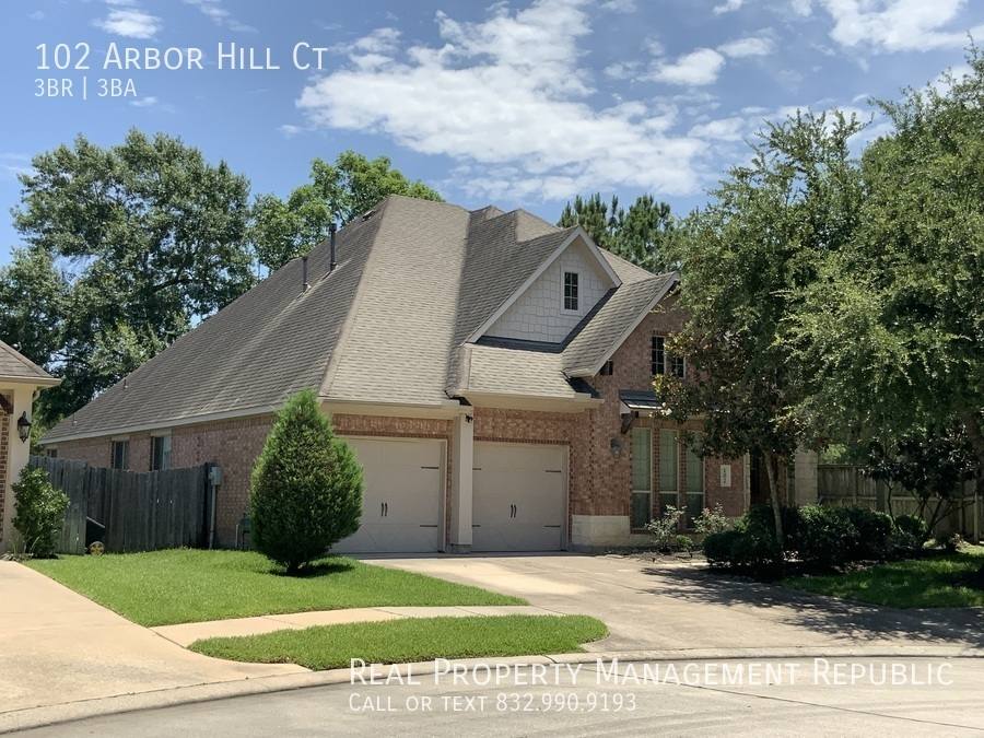 House for rent at 102 Arbor Hill Court, Conroe, TX 77384