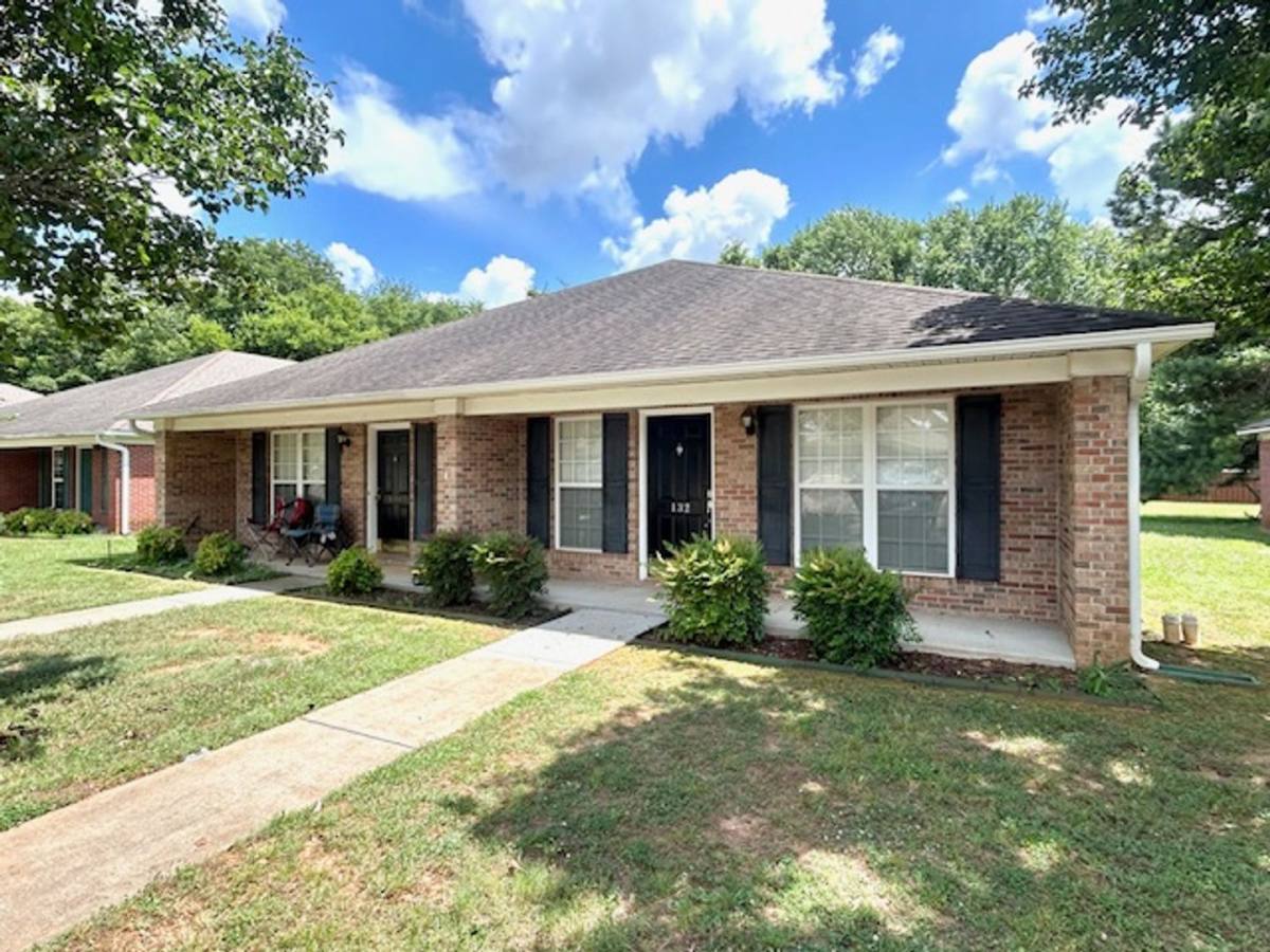 Apartment for rent at 132 Railroad Ridge Rd, Madison, AL 35758