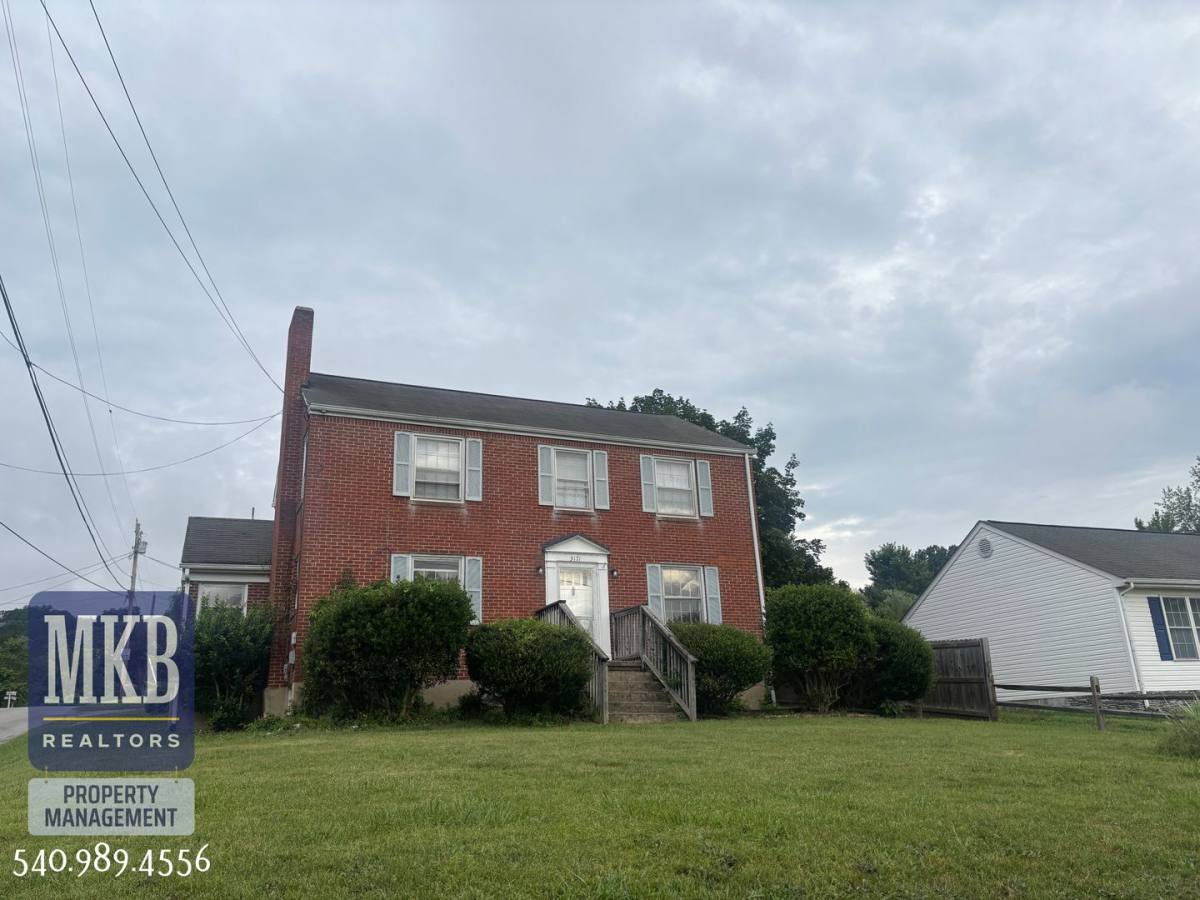 Apartment for rent at 3171 Garden City Blvd, Roanoke, VA 24014