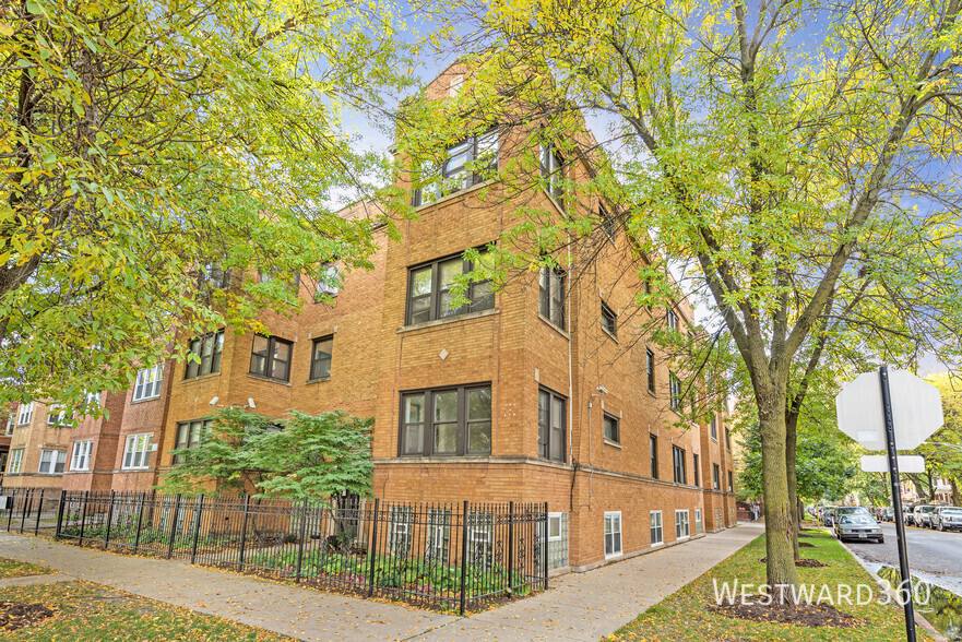 Apartment for rent at 3821 W Wrightwood #3A, Chicago, IL 60647