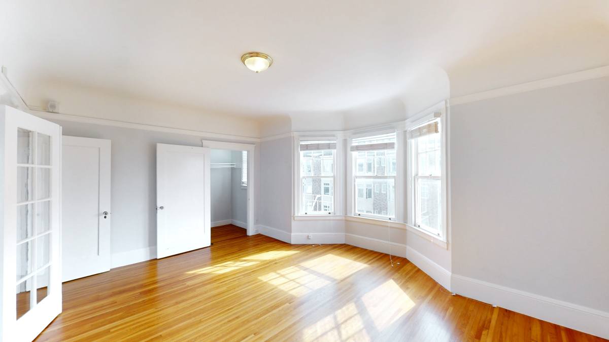 Apartment for rent at 1096 Fulton St #12, San Francisco, CA 94117