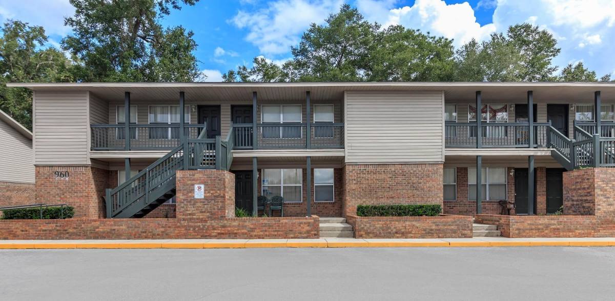 Townhouse for rent at 240 Whispering Oaks Court, Orange City, FL 32763