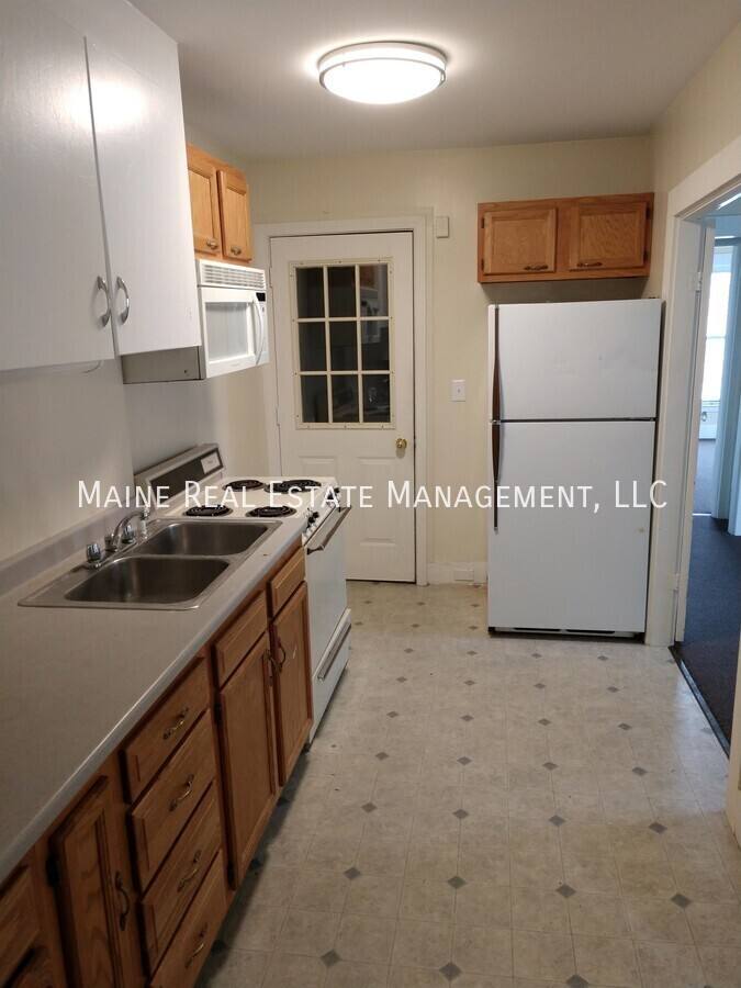 Apartment for rent at 98 Western Ave #4, Augusta, ME 04330