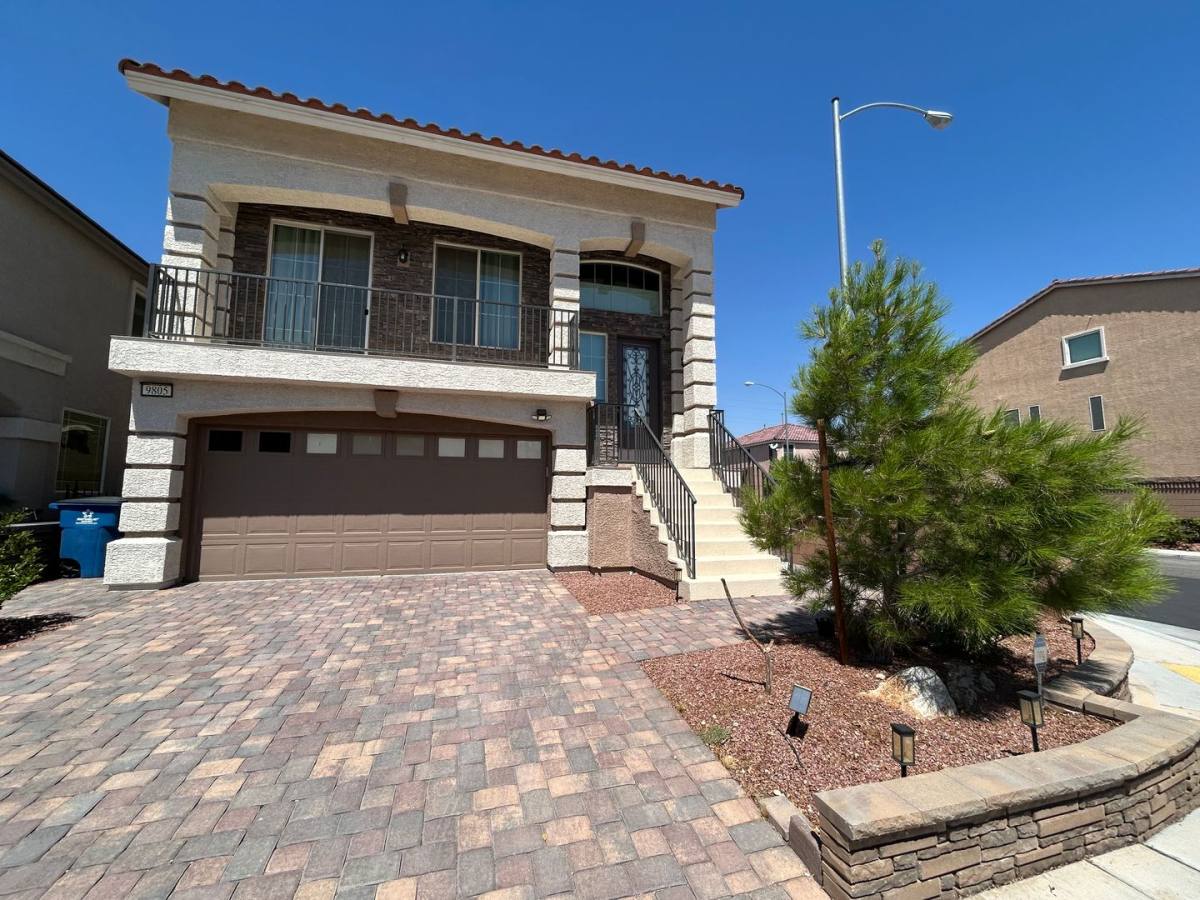 House for rent at 9805 Fox Estate St, Las Vegas, NV 89141