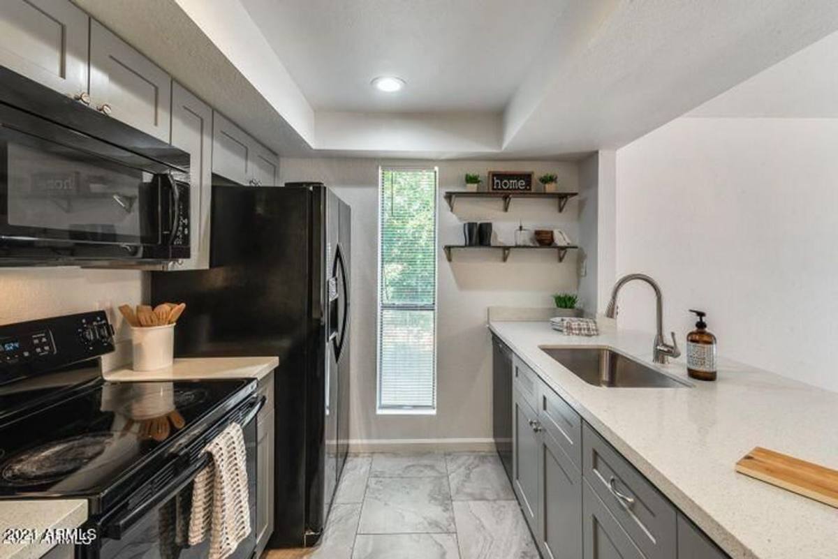 Condo for rent at 3119 W Cochise Dr, Phoenix, AZ 85051