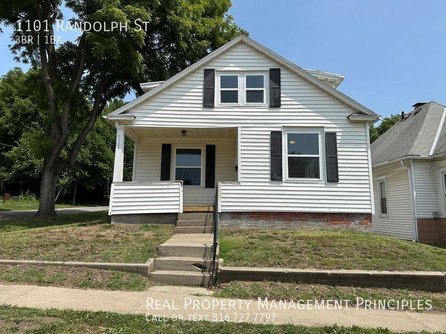 House for rent at 1101 Randolph St, Saint Joseph, MO 64505