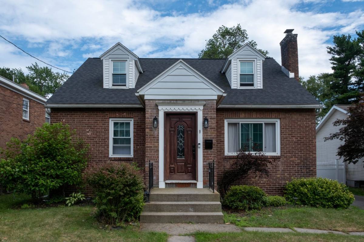 House for rent at 9 Kimberly St, Albany, NY 12205
