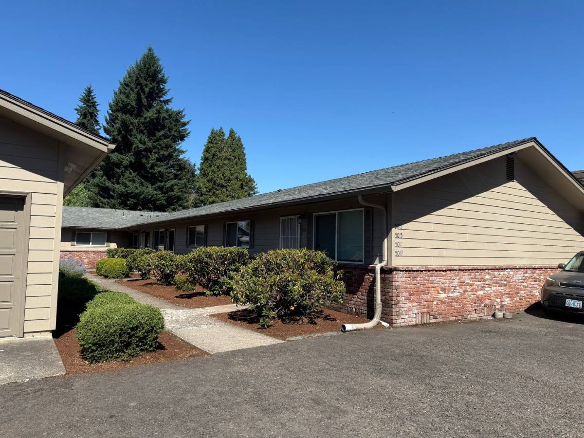Apartment for rent at 5013-5019 10th Ave NE, Salem, OR 97303