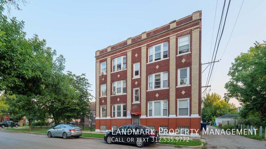 Apartment for rent at 1843-45 W 54th St #1845- 1W, Chicago, IL 60609