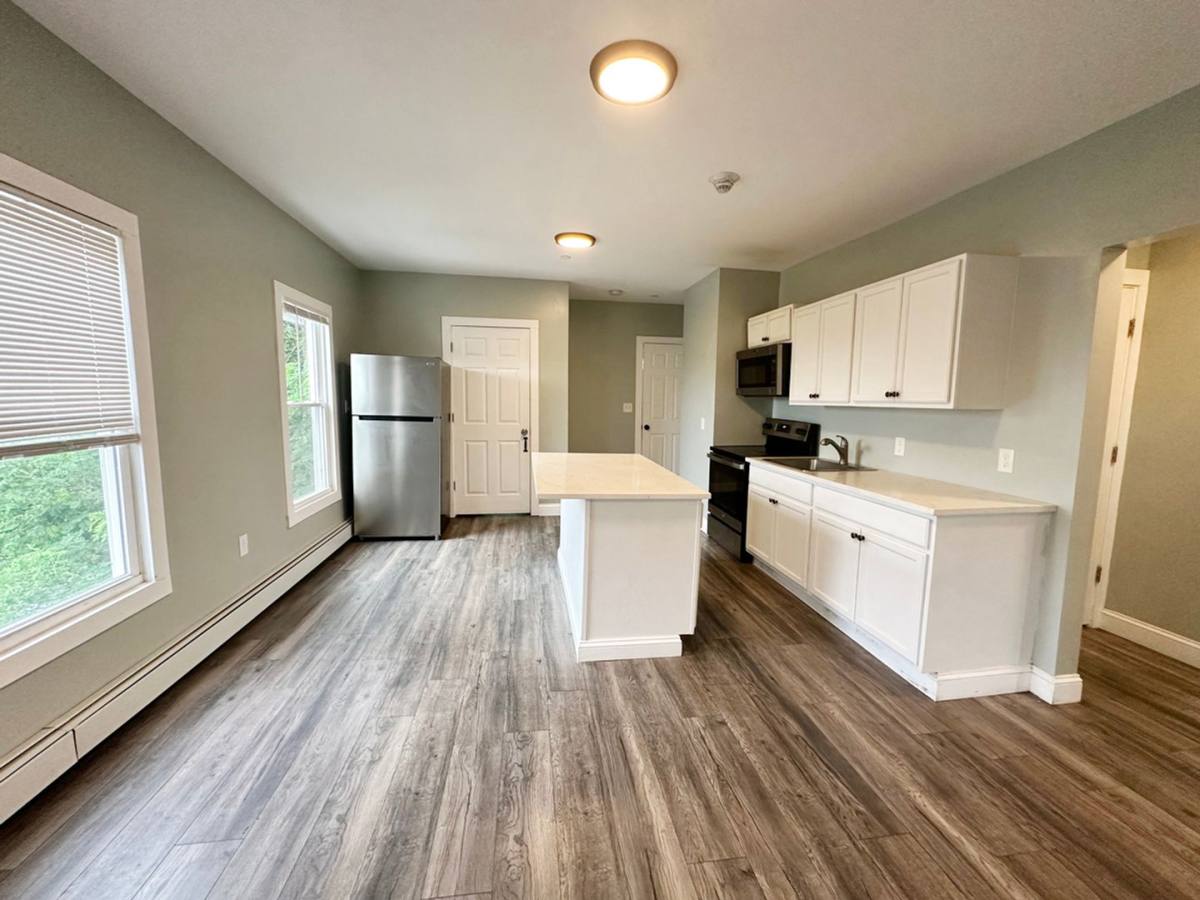 Apartment for rent at 130 S St, Fitchburg, MA 01420