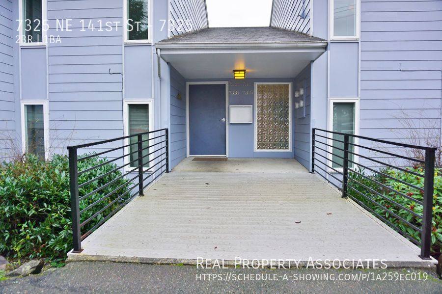 Apartment for rent at 7325 NE 141st St, Kirkland, WA 98034