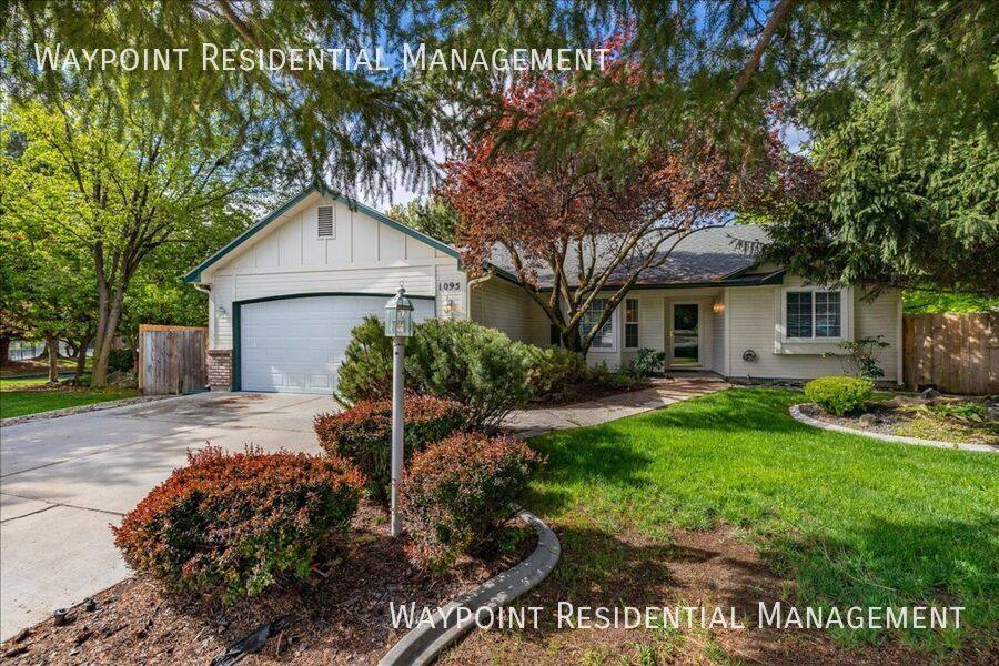 House for rent at 1095 N Marsh Hawk Place, Eagle, ID 83616