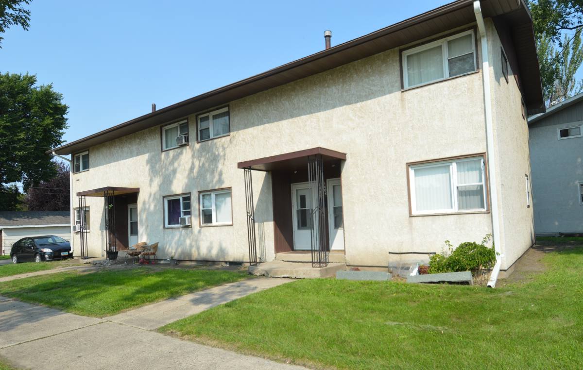 Apartment for rent at 1404-1410 15th Ave S, Grand Forks, ND 58201