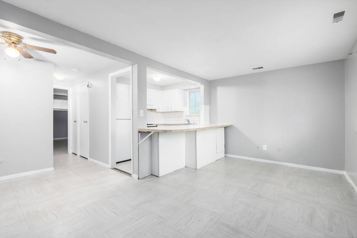 Apartment for rent at 2888 Cleveland Ave, Columbus, OH 43211