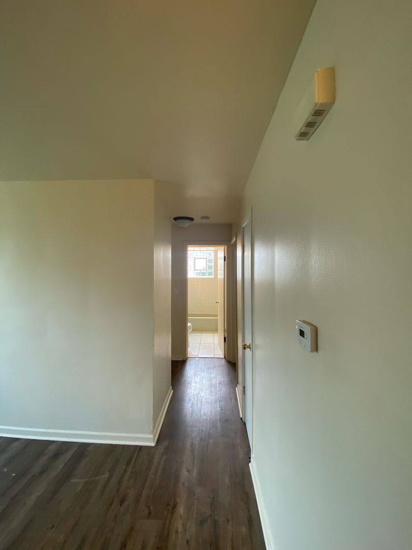 Apartment for rent at 635 Bellwood Ave, Bellwood, IL 60104