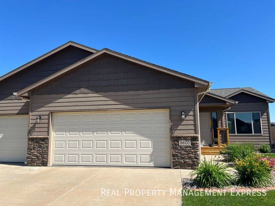 House for rent at 3620 E Brewster St, Sioux Falls, SD 57108