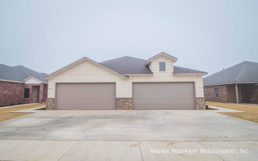 Apartment for rent at 2017 102nd St #B, Lubbock, TX 79423