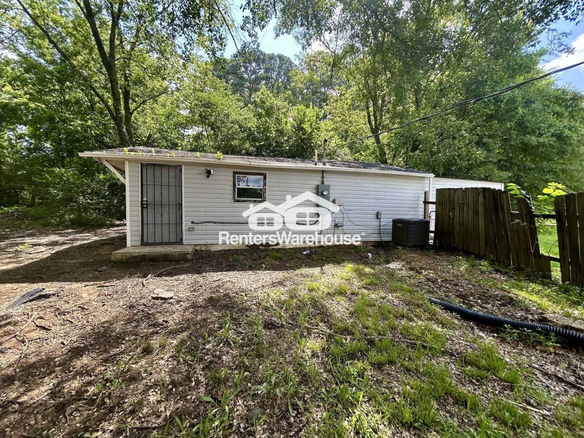 Townhouse for rent at 1435 Cherry Ave, Birmingham, AL 35218