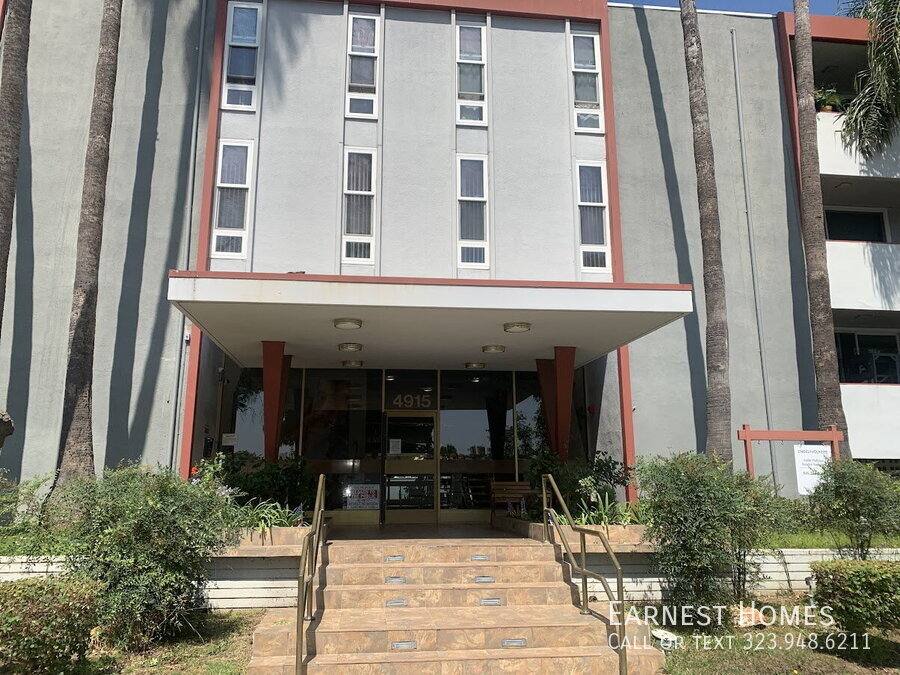 Apartment for rent at 4915 Tyrone Ave #203, Sherman Oaks, CA 91423