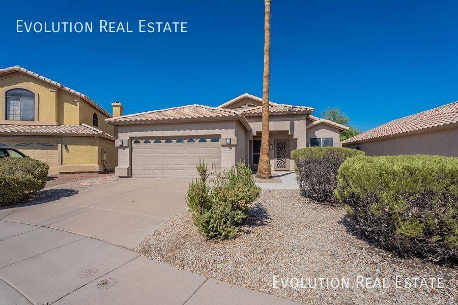 House for rent at 14405 S 46th St, Phoenix, AZ 85044