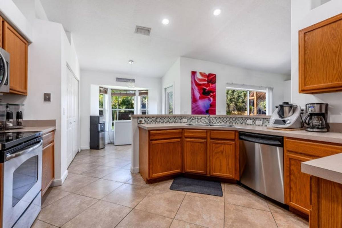 House for rent at 14510 Paddock Dr, Wellington, FL 33414