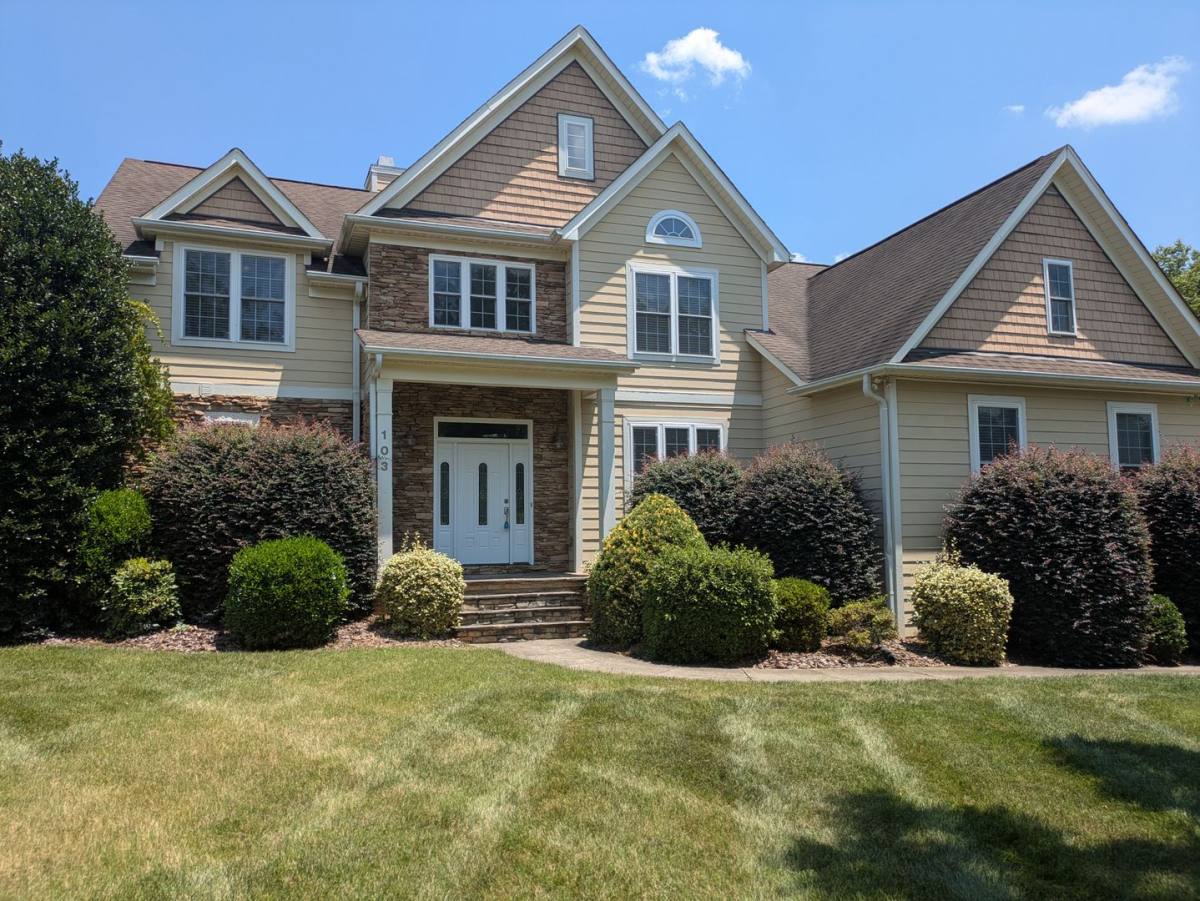 House for rent at 103 Hickory Hill Rd, Mooresville, NC 28117
