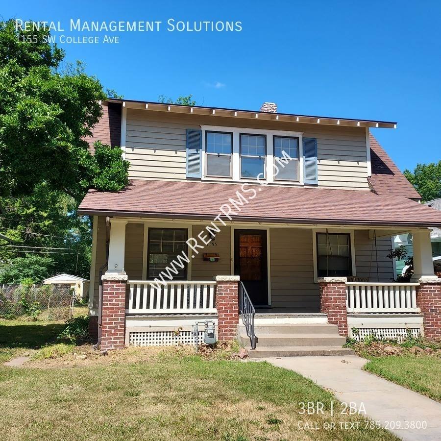 House for rent at 1155 SW College Ave, Topeka, KS 66604