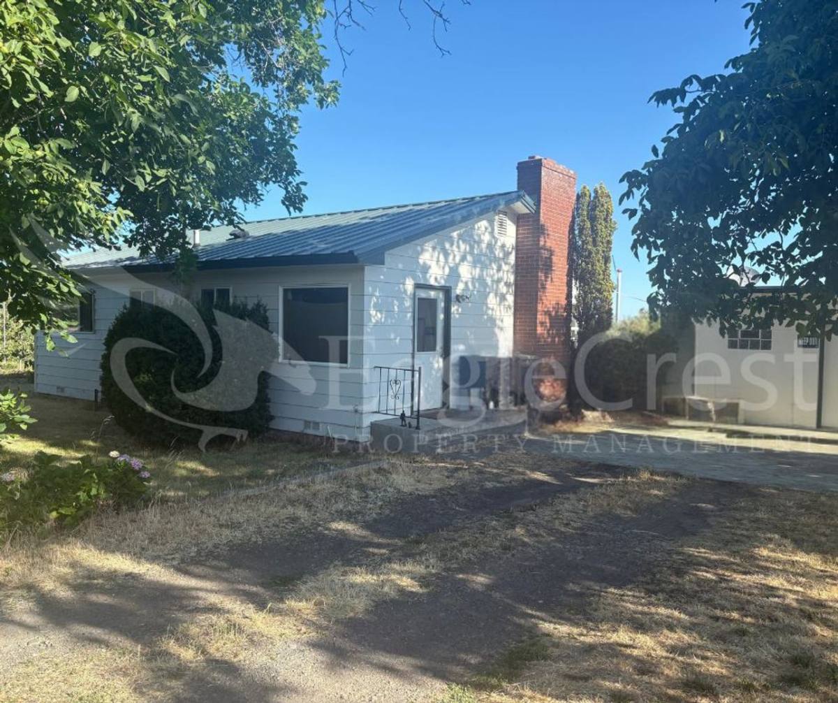 House for rent at 53779 Cobb Rd, Milton Freewater, OR 97862