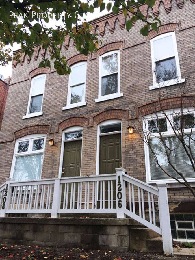 Apartment for rent at 1208 Indianola Ave, Columbus, OH 43201
