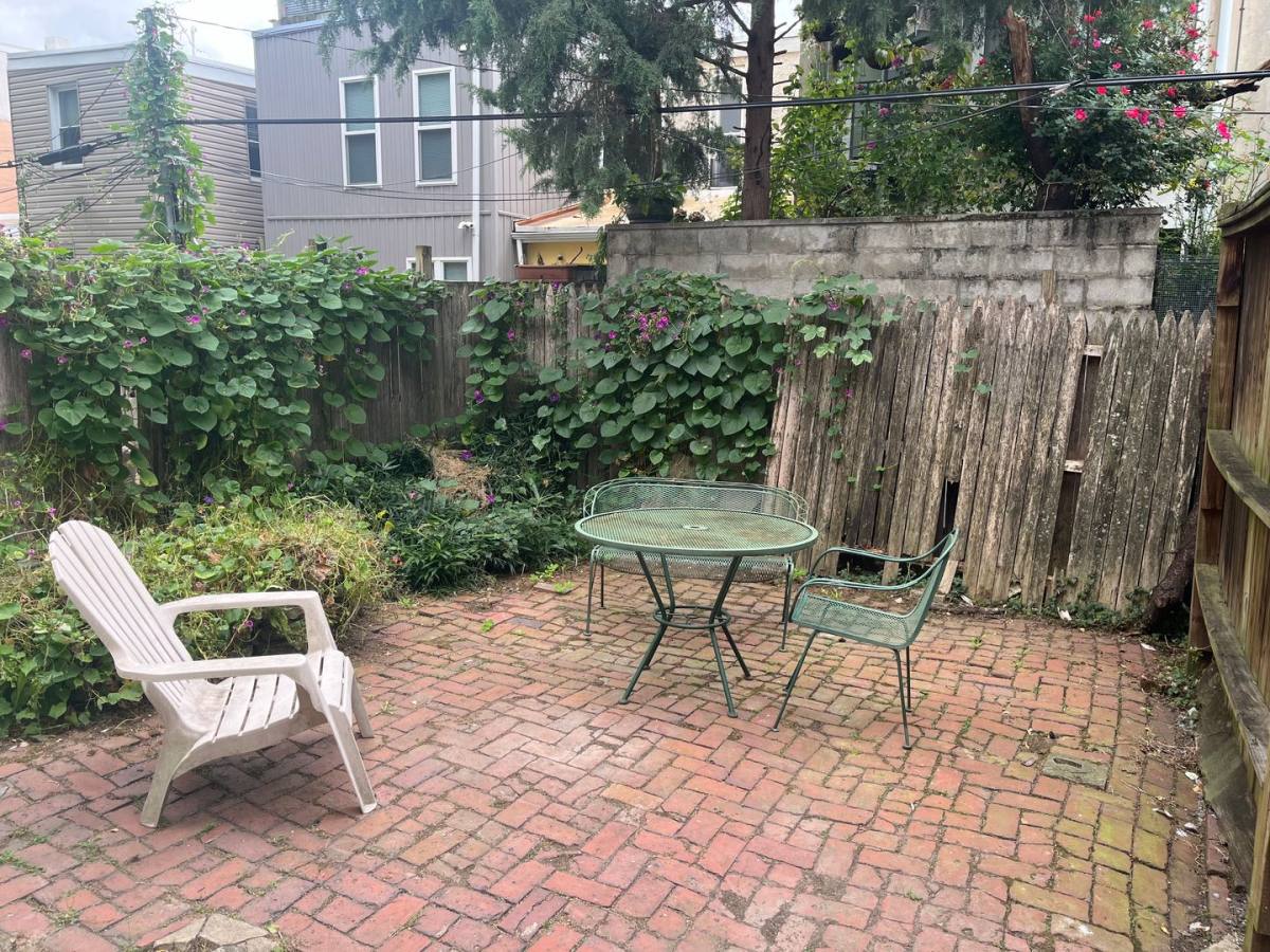 Apartment for rent at 1930 Bainbridge St, Philadelphia, PA 19146