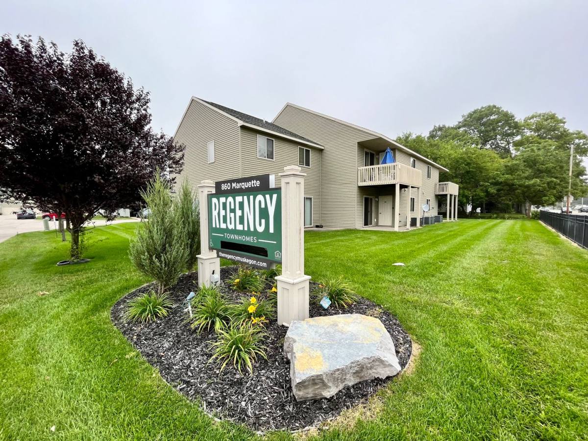 Apartment for rent at 860 Marquette Ave, Muskegon, MI 49442
