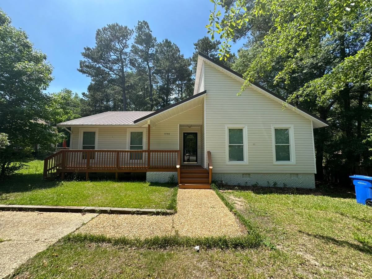 House for rent at 490 Corning Place, Fayetteville, NC 28314