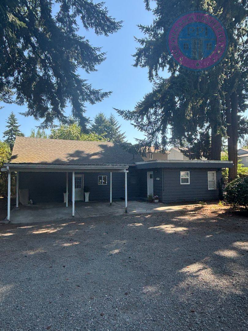 House for rent at 127 NE 202nd Ave, Portland, OR 97230