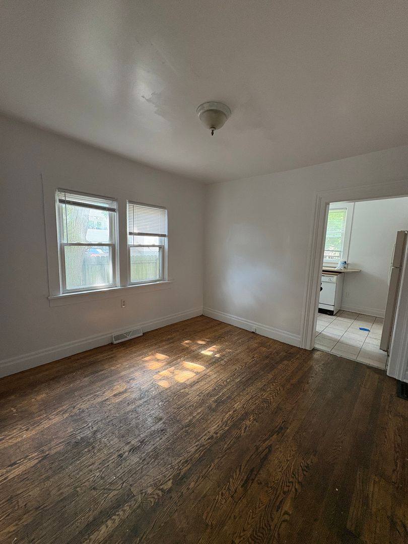 Apartment for rent at 508 Emmet St, Ypsilanti, MI 48197