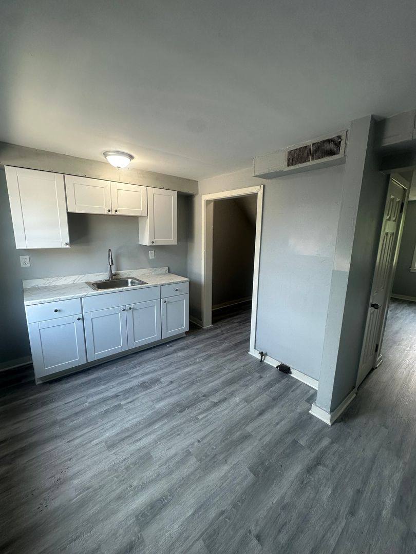 Apartment for rent at 62-72 Crane Place, Tonawanda, NY 14150