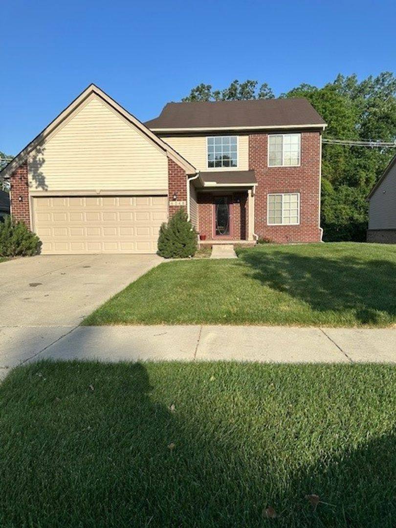 House for rent at 6048 Treetops Dr, Romulus, MI 48174