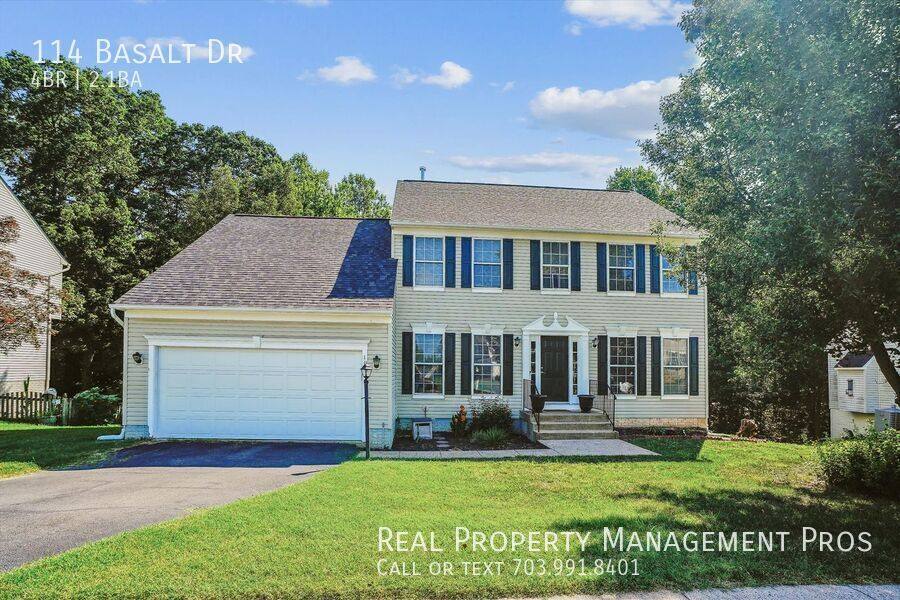House for rent at 114 Basalt Dr, Fredericksburg, VA 22406