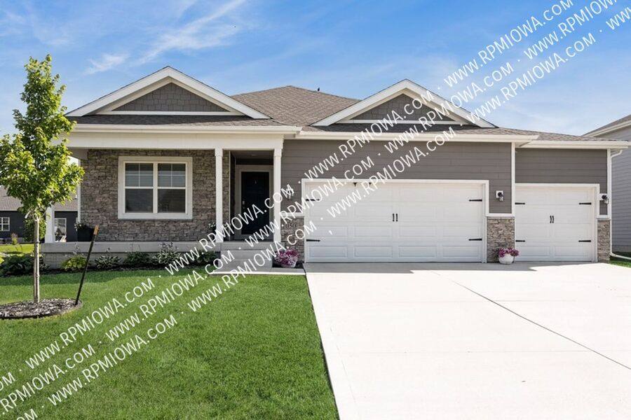 House for rent at 1050 Spruce St, Waukee, IA 50263