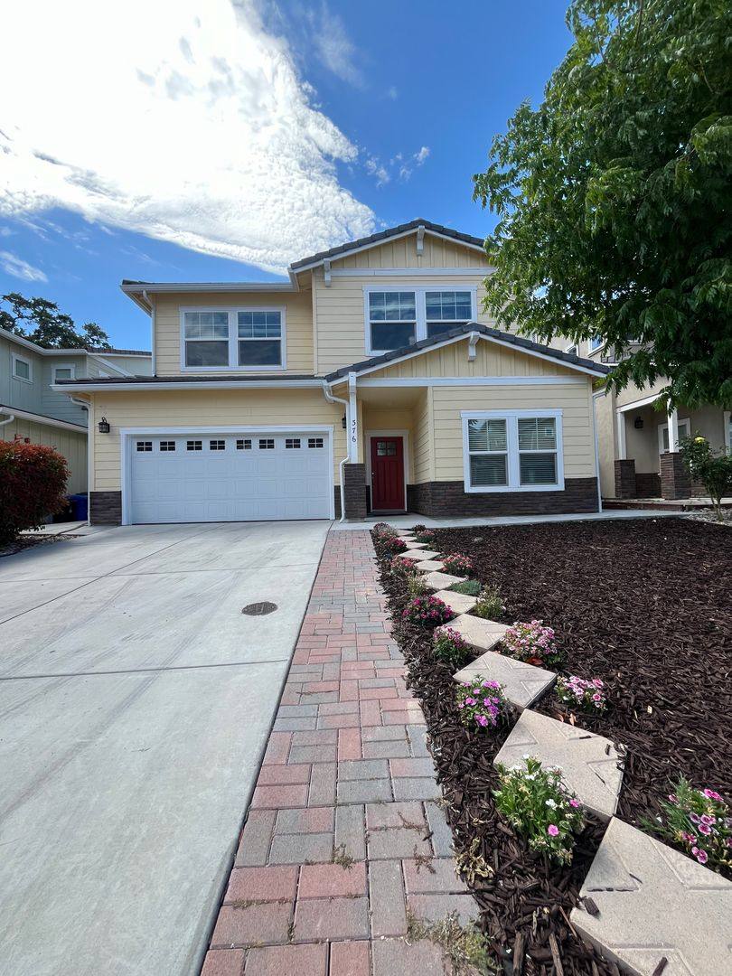 House for rent at 376 Lily Pad Lane, Templeton, CA 93465