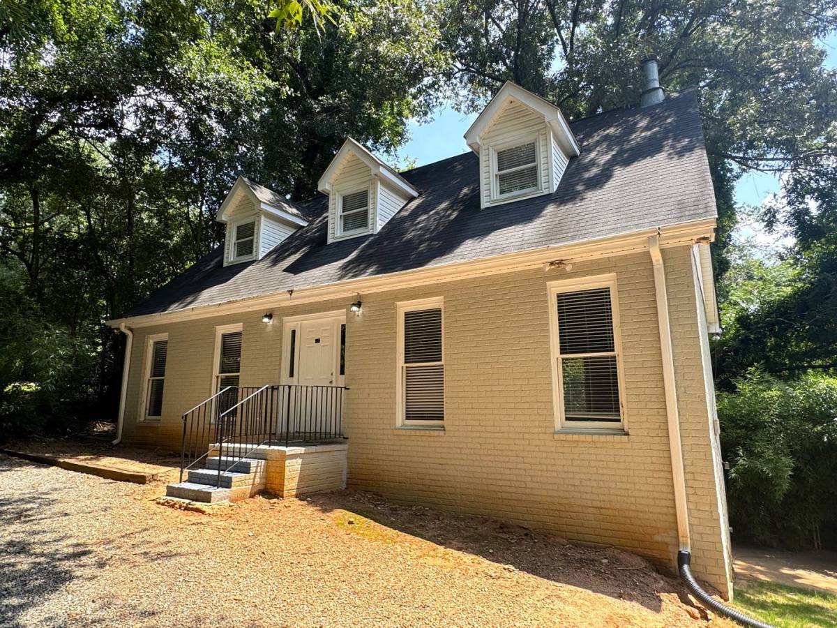 House for rent at 620 Pinecrest Dr, Athens, GA 30605