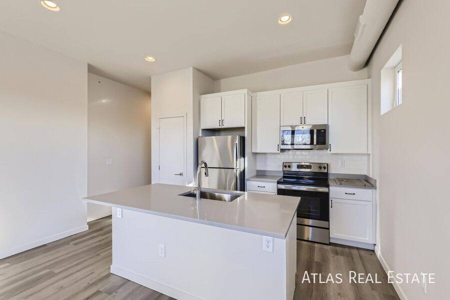 Apartment for rent at 3830 N Olive St #303, Denver, CO 80207