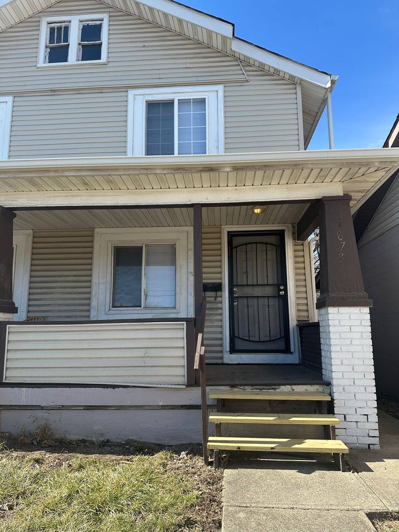 Apartment for rent at 1871-1873 Cleveland Ave, Columbus, OH 43211