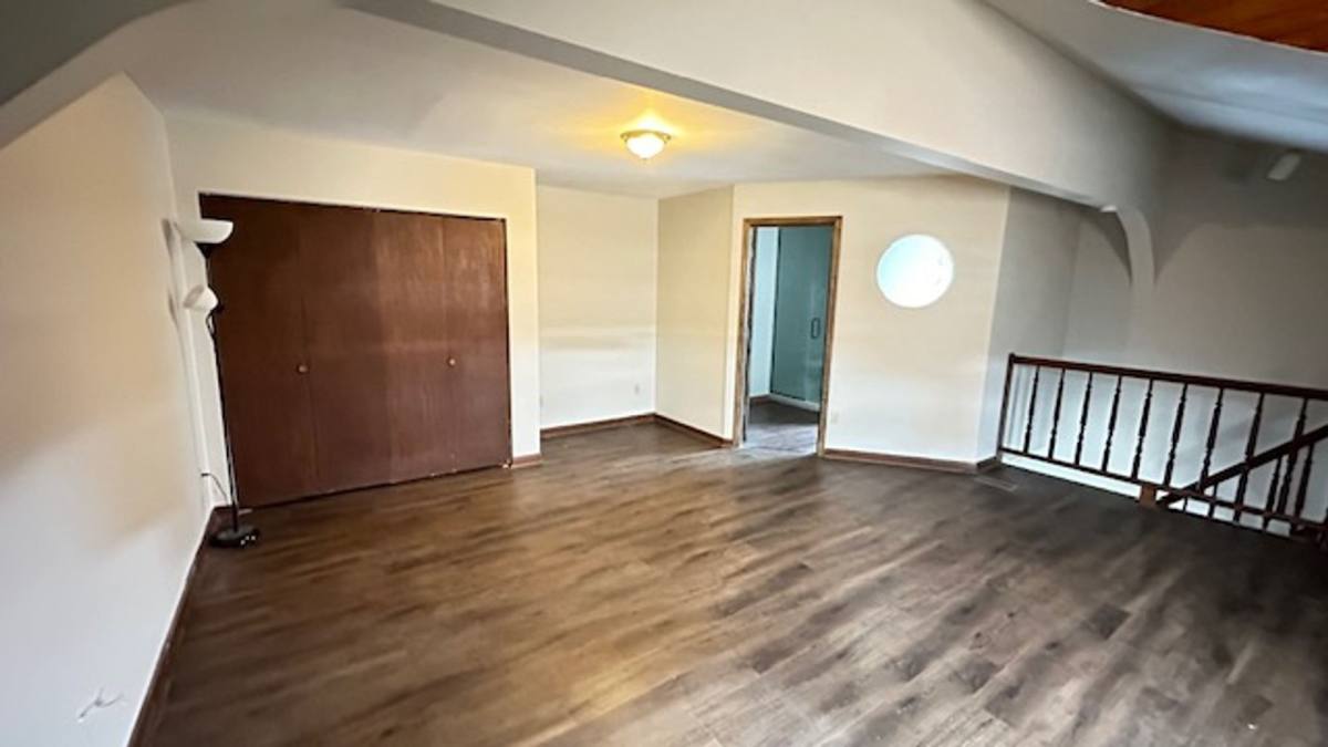 Apartment for rent at 216 W Front St, Washington, MO 63090