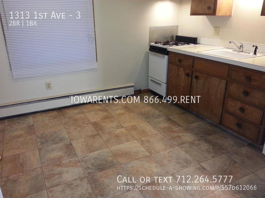Apartment for rent at 1313 1st Ave #3, Perry, IA 50220